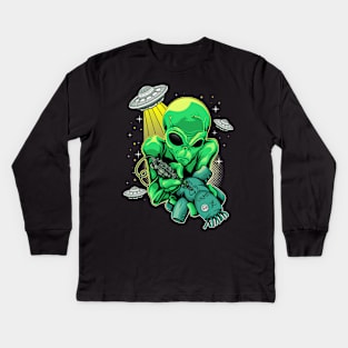 tattooing a witchcraft dollT-shirt Kids Long Sleeve T-Shirt